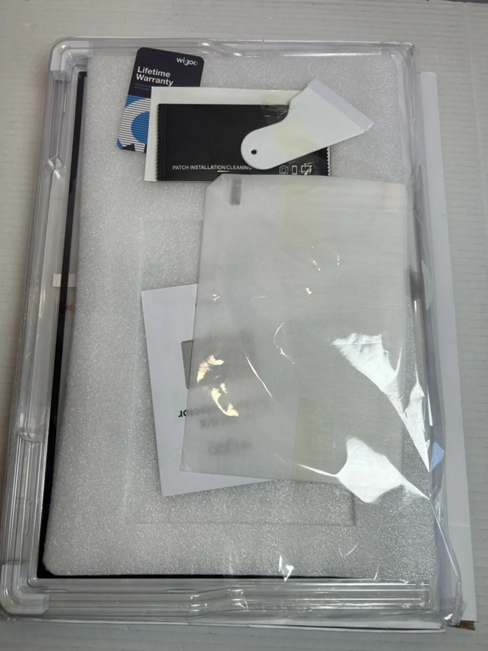 Wigoo Screen Protector tempered‎ glass.